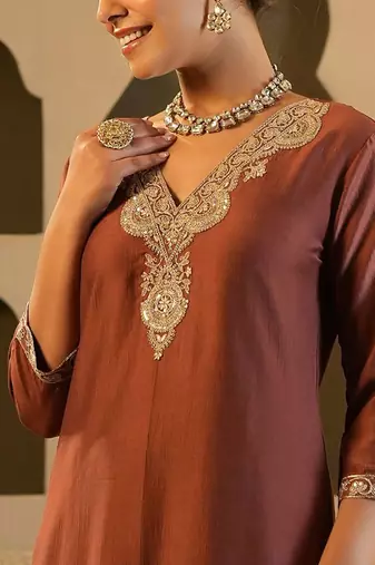 Women Ethnic Motifs Yoke Design Regular Sequinned Kurta with Trousers