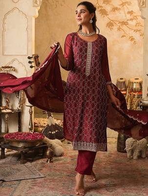 Floral Embroidered Round Neck Zari Straight Kurta & Trousers With Dupatta 6