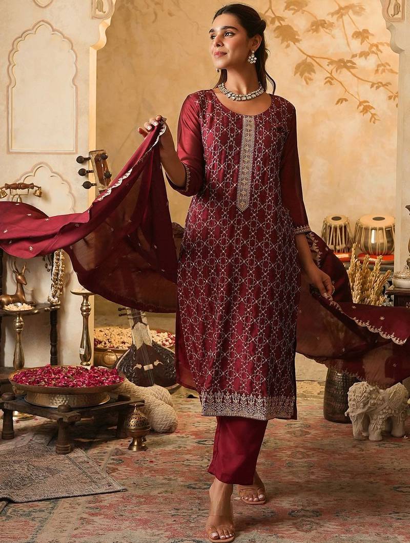 Floral Embroidered Round Neck Zari Straight Kurta & Trousers With Dupatta