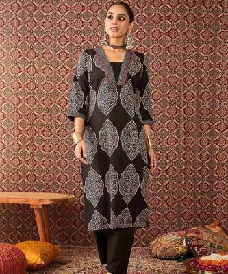 Floral Printed V-Neck Pure Cotton Straight Kurta & Trousers 2