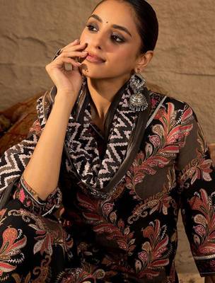 Women Floral Embroidered Pure Cotton Kurta with Trouser & Dupatta 3