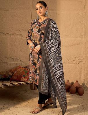 Women Floral Embroidered Pure Cotton Kurta with Trouser & Dupatta 4