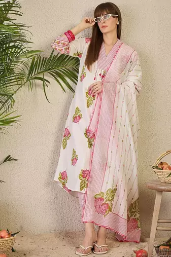 Floral Printed Pure Cotton Kurta with Trousers & Dupatta