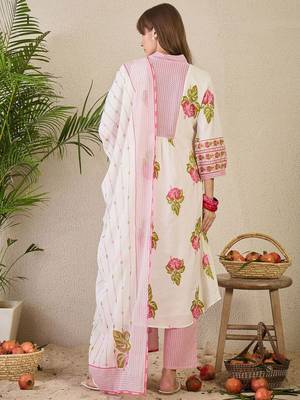 Floral Printed Pure Cotton Kurta with Trousers & Dupatta 6