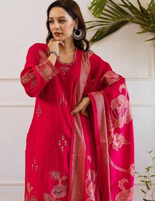Women Floral Embroidered Kurta with Sharara & Dupatta 1