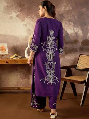 Women Printed Regular Beads and Stones Kurta with Palazzos 3