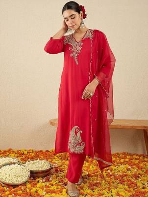 Paisley Embroidered Sequinned Liva Straight Kurta With Trousers & Dupatta 2