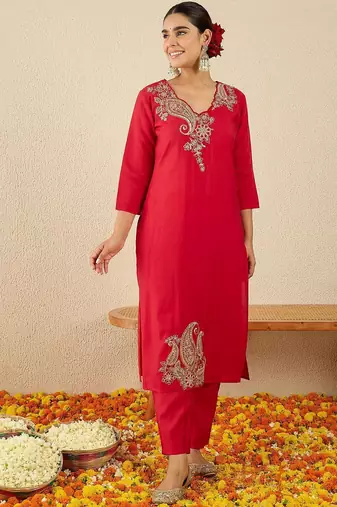 Paisley Embroidered Sequinned Liva Straight Kurta With Trousers & Dupatta