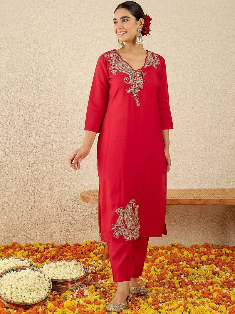 Paisley Embroidered Sequinned Liva Straight Kurta With Trousers & Dupatta