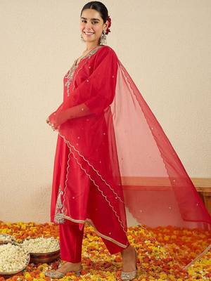 Paisley Embroidered Sequinned Liva Straight Kurta With Trousers & Dupatta 6