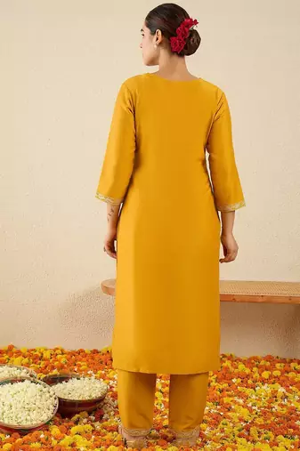 Ethnic Motifs Embroidered Sequinned Kurta With Trousers