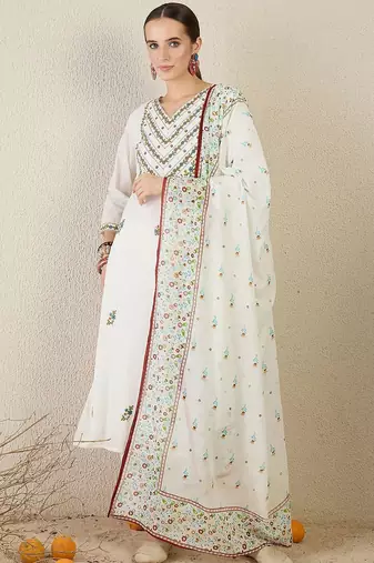 Women Ethnic Motifs Printed Cotton Kurta with Trousers & Dupatta