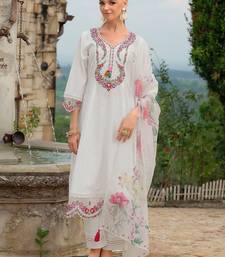 Women Embroidered Thread Work Kurta with Trousers & Dupatta