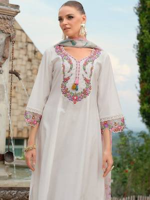 Women Embroidered Thread Work Kurta with Trousers & Dupatta 5
