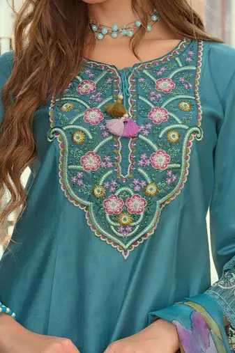 Women Floral Embroidered Kurta with Trousers & Dupatta