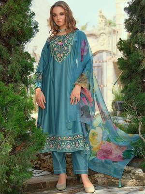 Women Floral Embroidered Kurta with Trousers & Dupatta 4