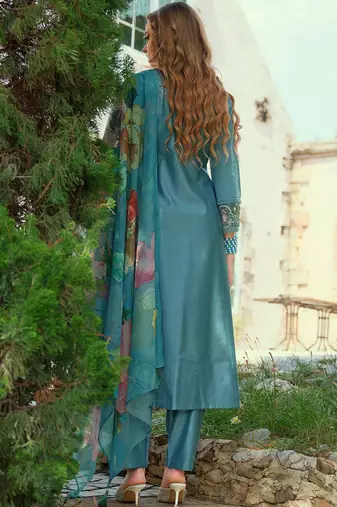 Women Floral Embroidered Kurta with Trousers & Dupatta