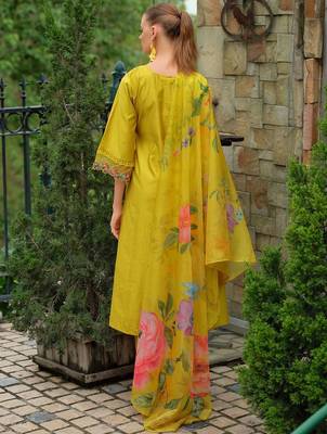 Women Floral Embroidered Beads and Stones Liva Kurta with Trousers & With Dupatta 5