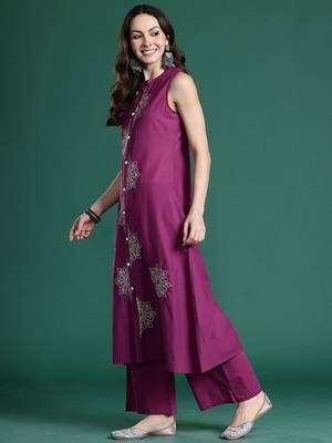 Women Ethnic Motifs Embroidered Pure Cotton A-Line Kurta With Trousers 3
