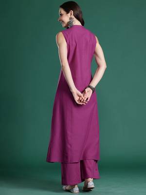 Women Ethnic Motifs Embroidered Pure Cotton A-Line Kurta With Trousers 4