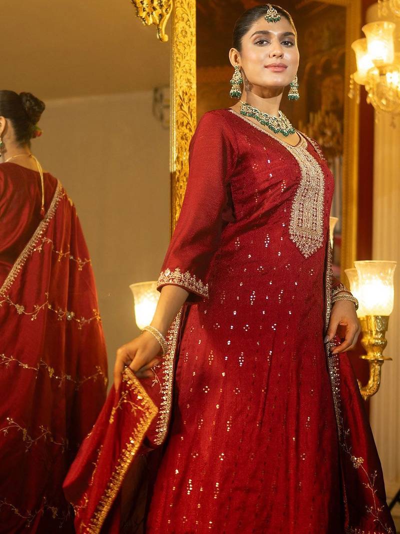 Women Floral Embroidered Sequinned Straight Kurta With Trousers & Dupatta