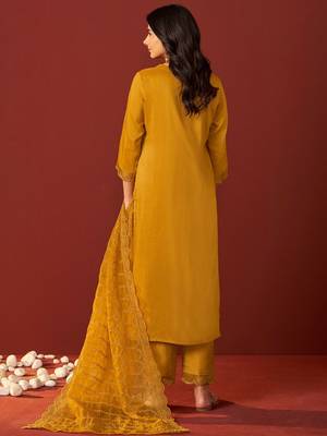 Women Ethnic Motifs Embroidered Regular Sequinned Kurta & Trousers With Dupatta 4