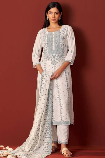 Women Ethnic Motifs Embroidered Kurta with Trousers & Dupatta