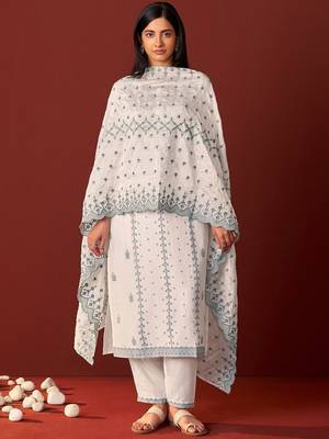 Women Ethnic Motifs Embroidered Kurta with Trousers & Dupatta 3