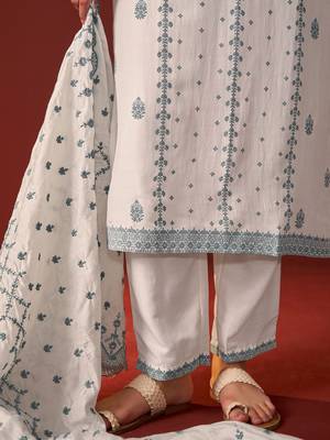 Women Ethnic Motifs Embroidered Kurta with Trousers & Dupatta 7
