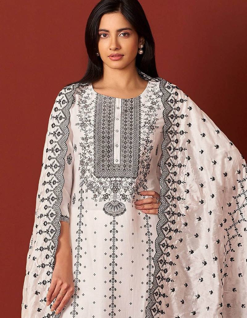 Women Ethnic Motifs Woven Design Kurta with Trousers & Dupatta