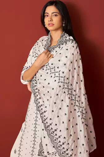 Women Ethnic Motifs Woven Design Kurta with Trousers & Dupatta