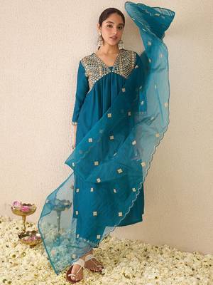 Women Ethnic Motifs Embroidered Empire Gotta Patti Kurta with Trousers & With Dupatta 6
