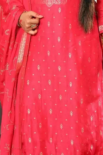 Women Ethnic Motifs Regular Kurta with Trousers & With Dupatta