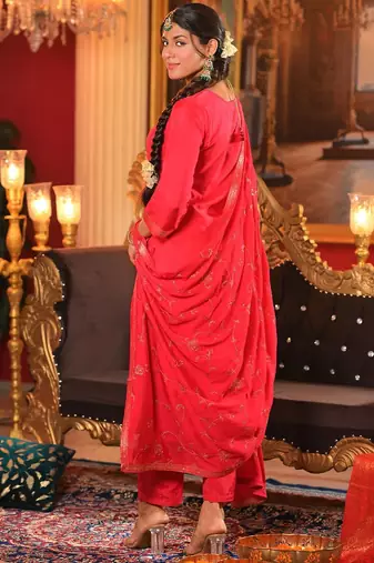 Women Ethnic Motifs Regular Kurta with Trousers & With Dupatta