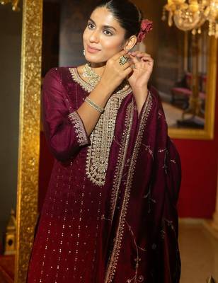 Women Ethnic Motifs Embroidered Regular Sequinned Kurta with Trousers & With Dupatta 6