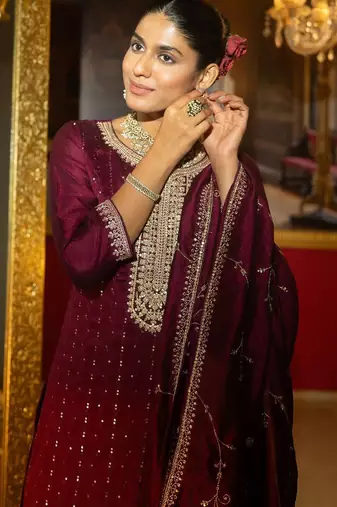 Women Ethnic Motifs Embroidered Regular Sequinned Kurta with Trousers & With Dupatta