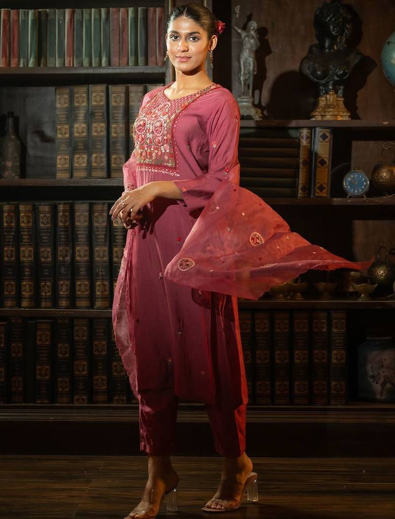 Floral Embroidered Thread Work Kurta With Trousers & Dupatta