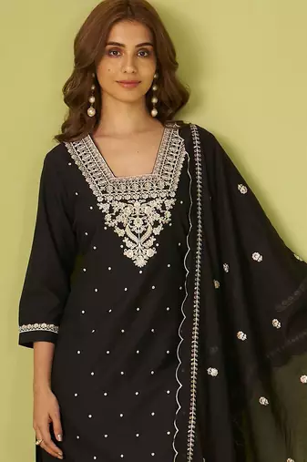 Women Floral Embroidered Cotton Kurta with Trousers & Dupatta