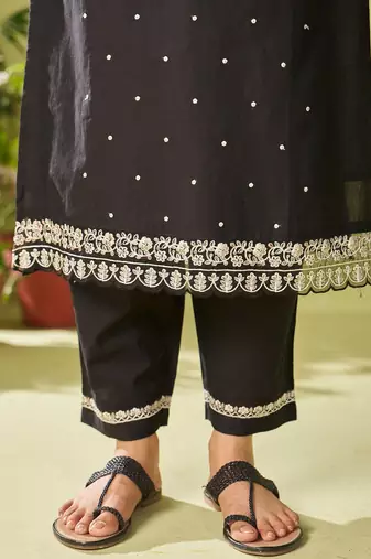 Women Floral Embroidered Cotton Kurta with Trousers & Dupatta