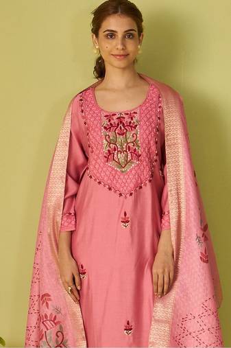 Women Floral Embroidered Kurta with Trousers & Dupatta