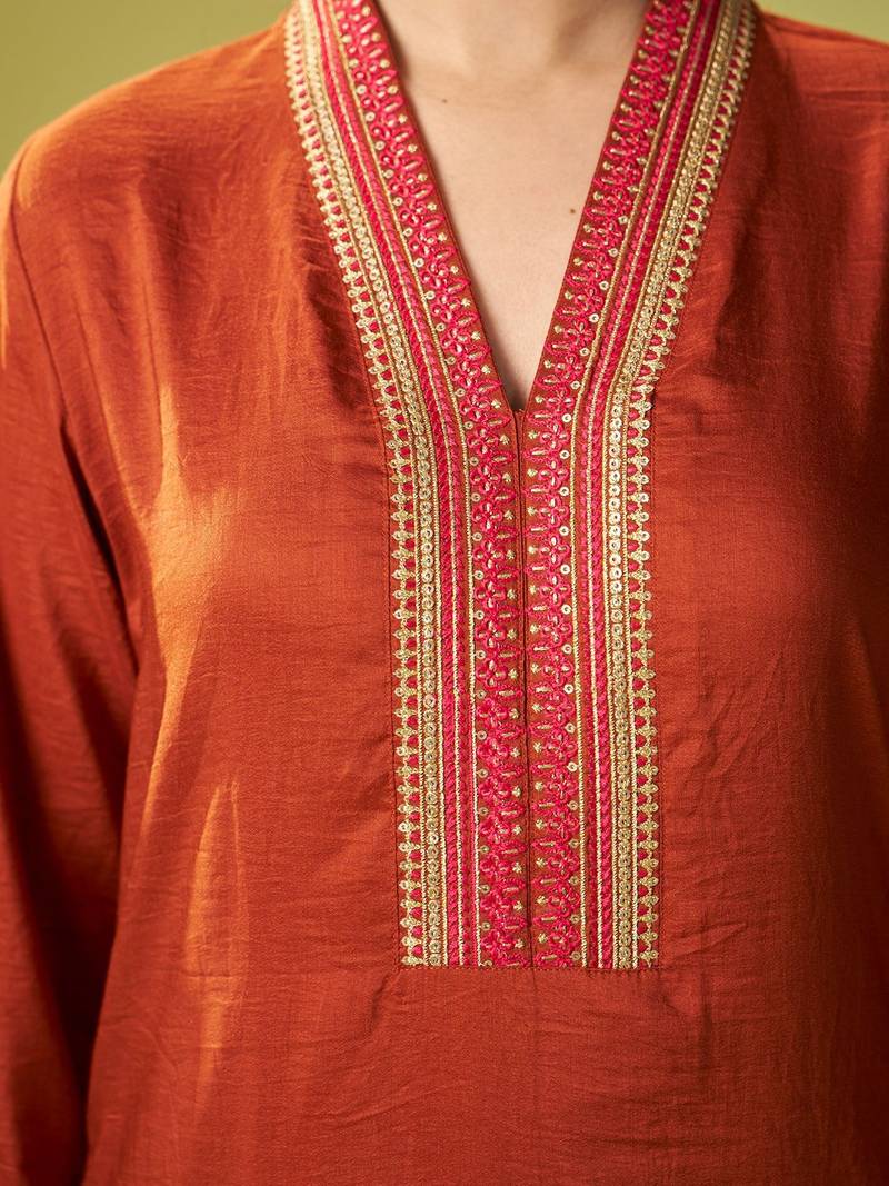 Women Floral Embroidered Kurta with Trousers & Dupatta