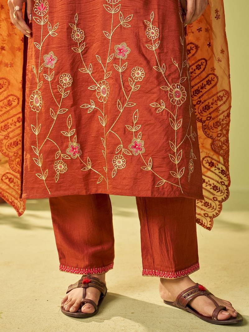 Women Floral Embroidered Kurta with Trousers & Dupatta