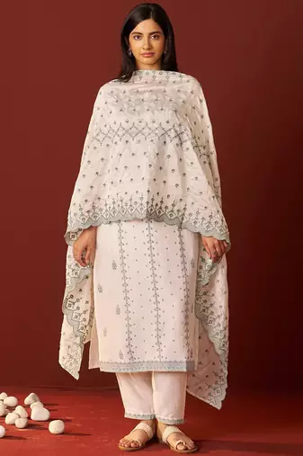 Women Floral Yoke Design Kurta with Trousers & Dupatta