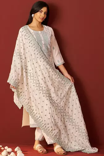 Women Floral Yoke Design Kurta with Trousers & Dupatta