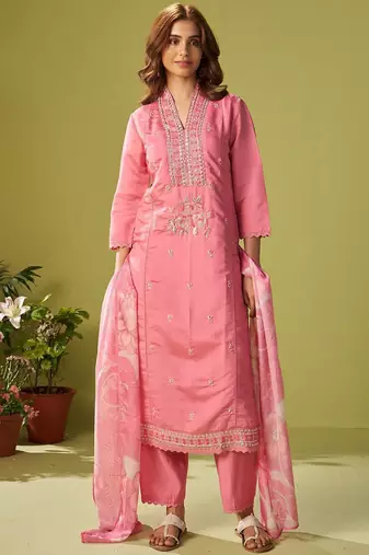 Women Floral Embroidered Kurta with Trousers & Dupatta