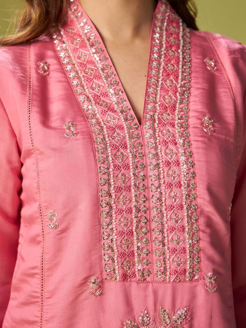 Women Floral Embroidered Kurta with Trousers & Dupatta
