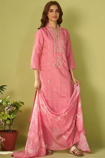 Women Floral Embroidered Kurta with Trousers & Dupatta
