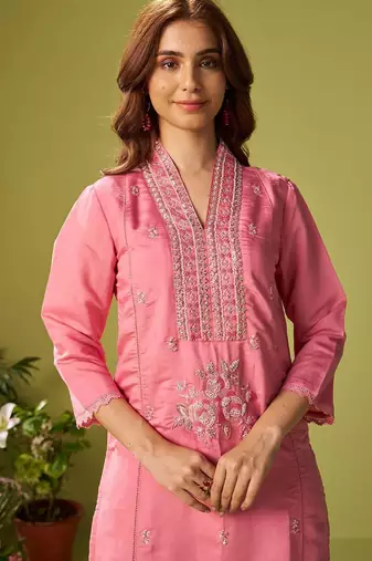 Women Floral Embroidered Kurta with Trousers & Dupatta