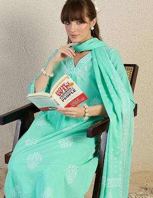Women Floral Printed Regular Pure Cotton Kurta with Trousers & With Dupatta 1
