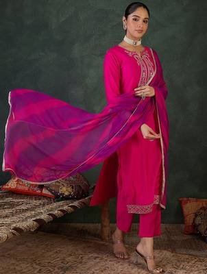Ethnic Motifs Embroidered Sequinned Kurta With Trousers & Dupatta 3